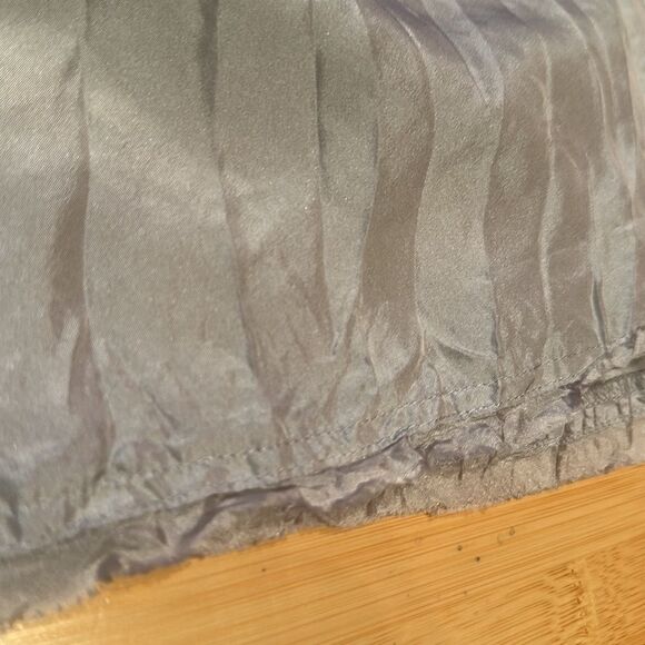 Gigi Silk Top NWOT - Picture 6 of 6